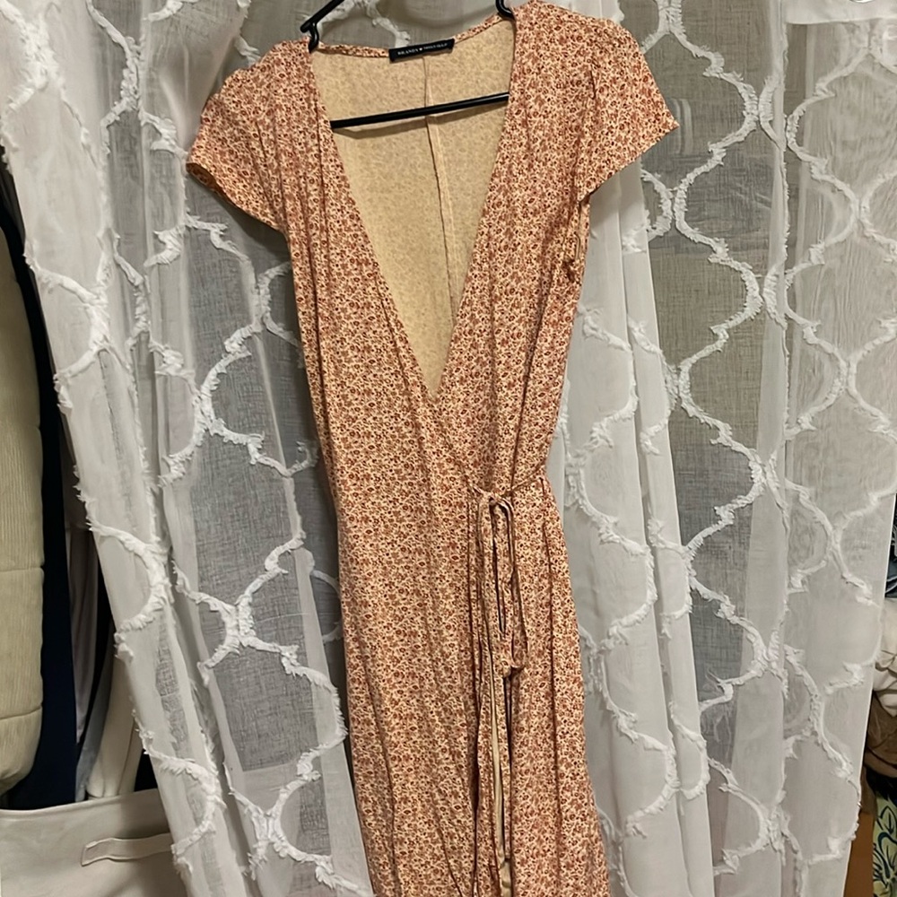 Brandy Melville wrap dress
